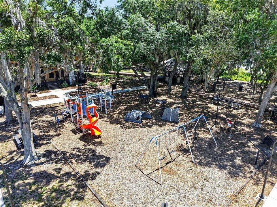 For Rent: $2,950 (4 beds, 3 baths, 2556 Square Feet)