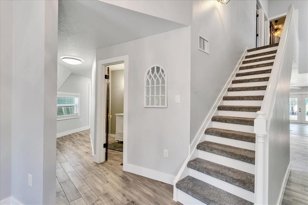 Active With Contract: $545,000 (3 beds, 3 baths, 2352 Square Feet)