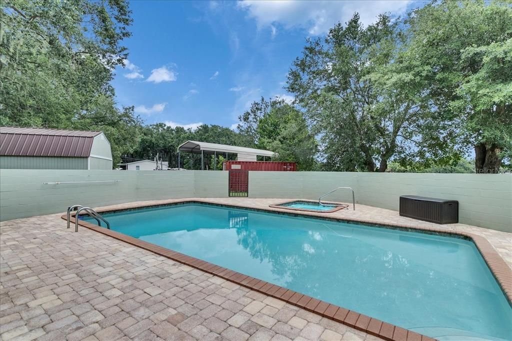 Active With Contract: $545,000 (3 beds, 3 baths, 2352 Square Feet)
