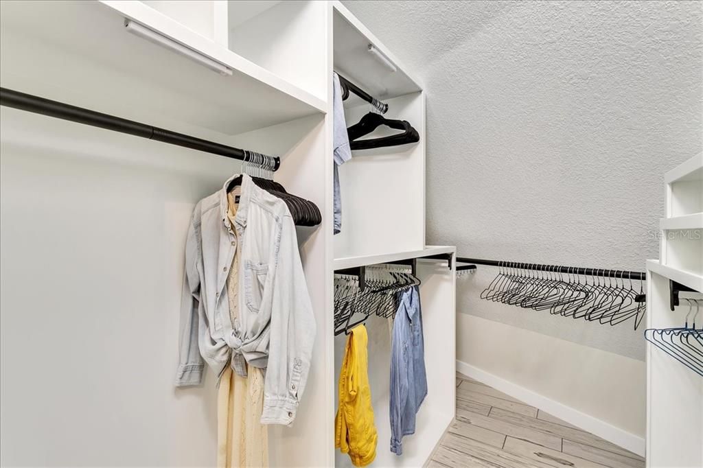 Active With Contract: $545,000 (3 beds, 3 baths, 2352 Square Feet)