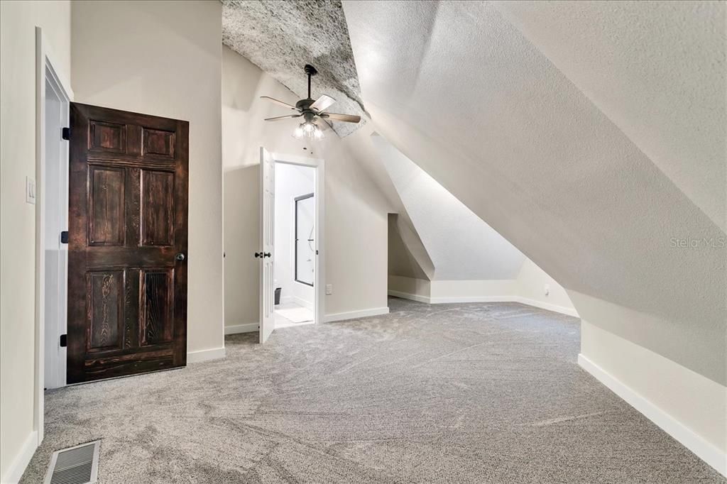 Active With Contract: $545,000 (3 beds, 3 baths, 2352 Square Feet)