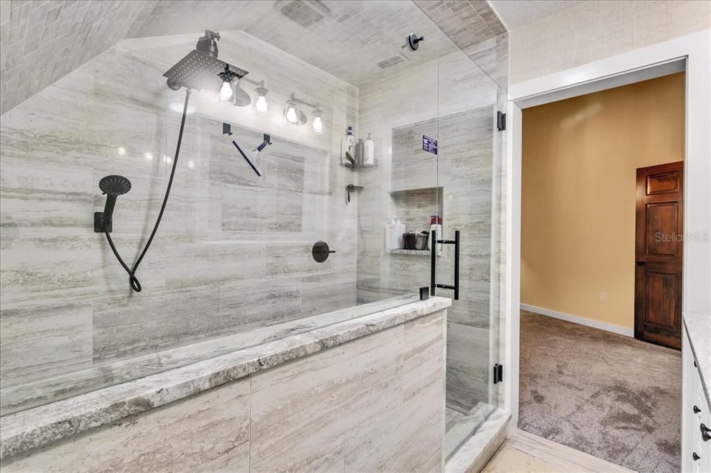 Active With Contract: $545,000 (3 beds, 3 baths, 2352 Square Feet)