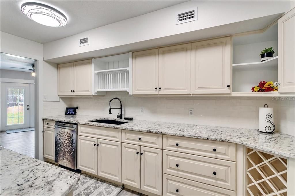 Active With Contract: $545,000 (3 beds, 3 baths, 2352 Square Feet)