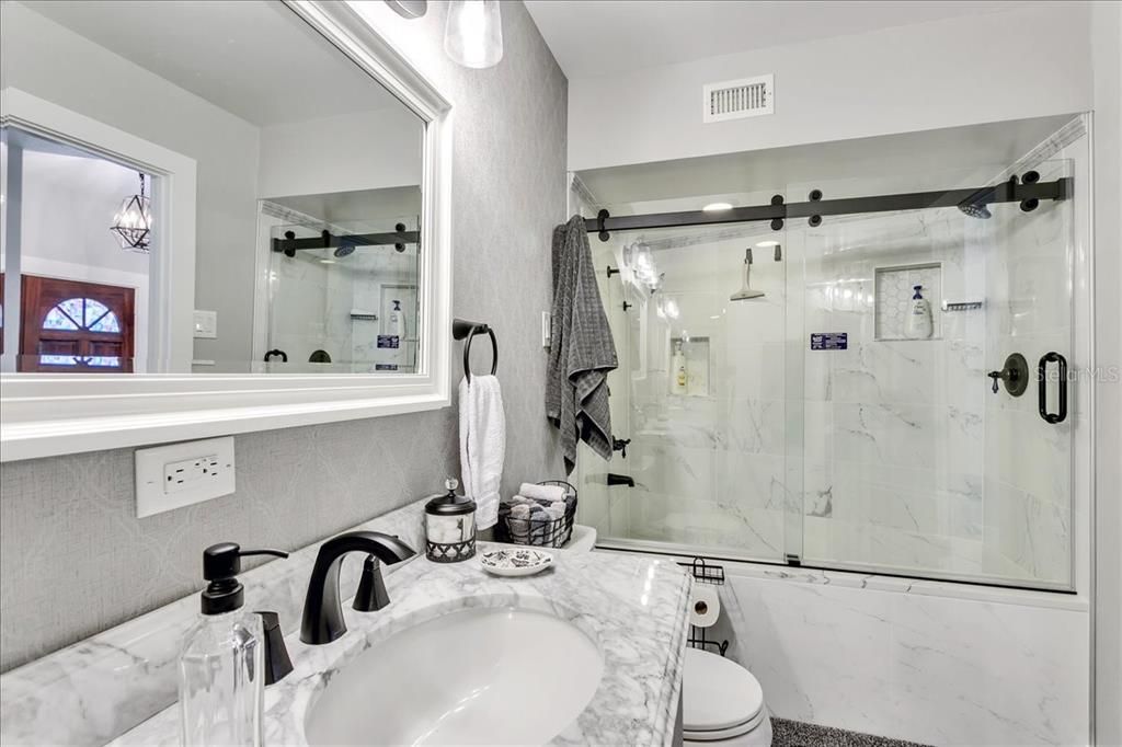 Active With Contract: $545,000 (3 beds, 3 baths, 2352 Square Feet)