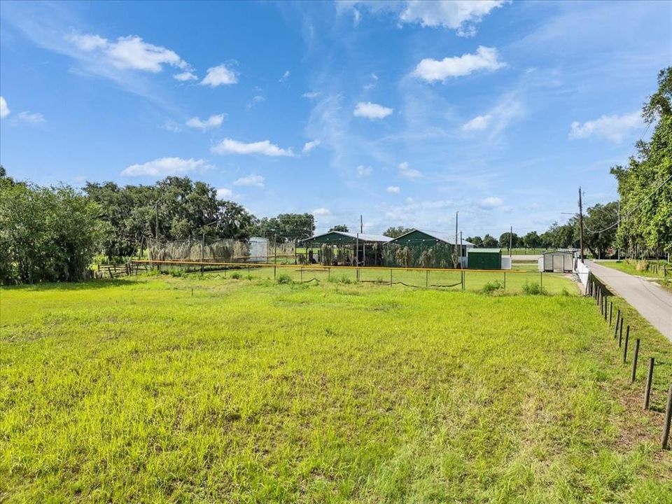 Active With Contract: $545,000 (3 beds, 3 baths, 2352 Square Feet)