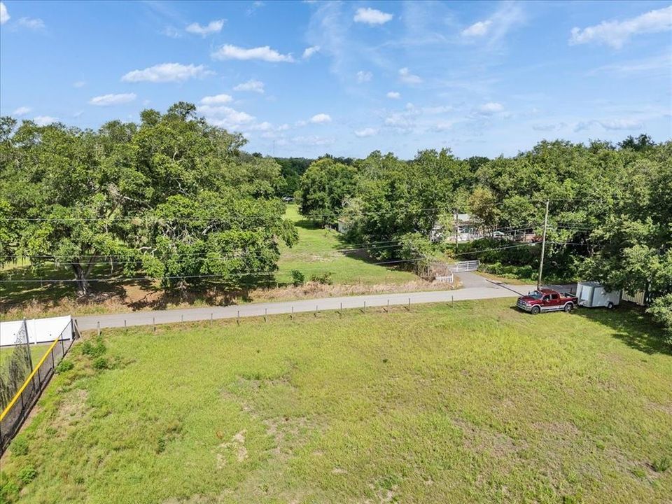 Active With Contract: $545,000 (3 beds, 3 baths, 2352 Square Feet)
