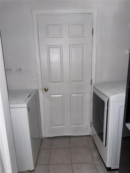 En Renta: $2,400 (3 camas, 2 baños, 1533 Pies cuadrados)