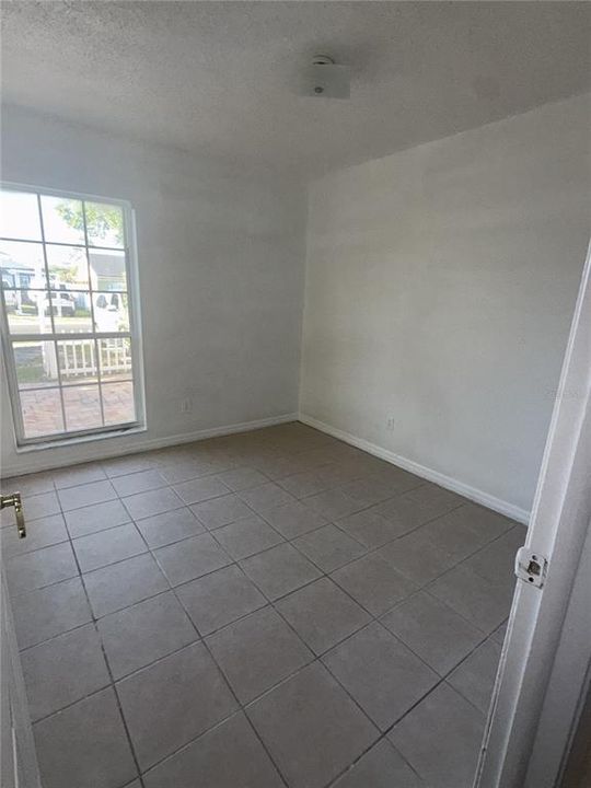En Renta: $2,400 (3 camas, 2 baños, 1533 Pies cuadrados)