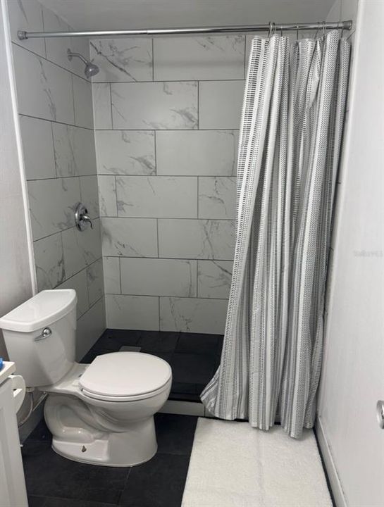 Active With Contract: $135,000 (2 beds, 2 baths, 972 Square Feet)