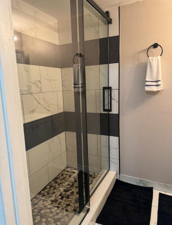 Active With Contract: $135,000 (2 beds, 2 baths, 972 Square Feet)