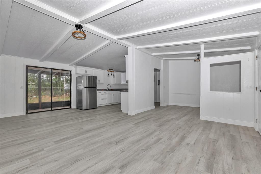 For Sale: $175,000 (3 beds, 2 baths, 1288 Square Feet)