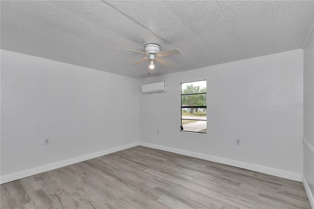 For Sale: $175,000 (3 beds, 2 baths, 1288 Square Feet)