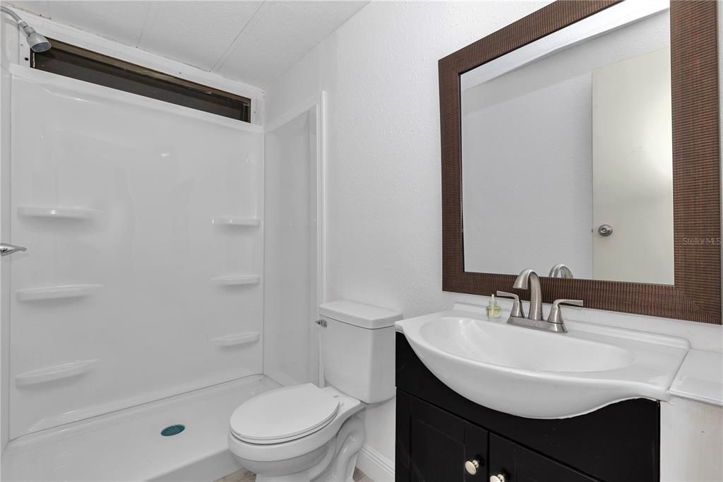 For Sale: $175,000 (3 beds, 2 baths, 1288 Square Feet)