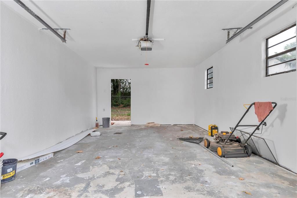 For Sale: $175,000 (3 beds, 2 baths, 1288 Square Feet)