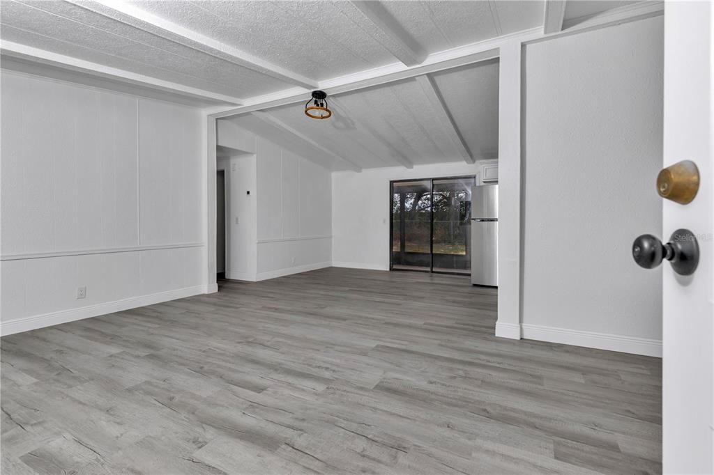 For Sale: $175,000 (3 beds, 2 baths, 1288 Square Feet)