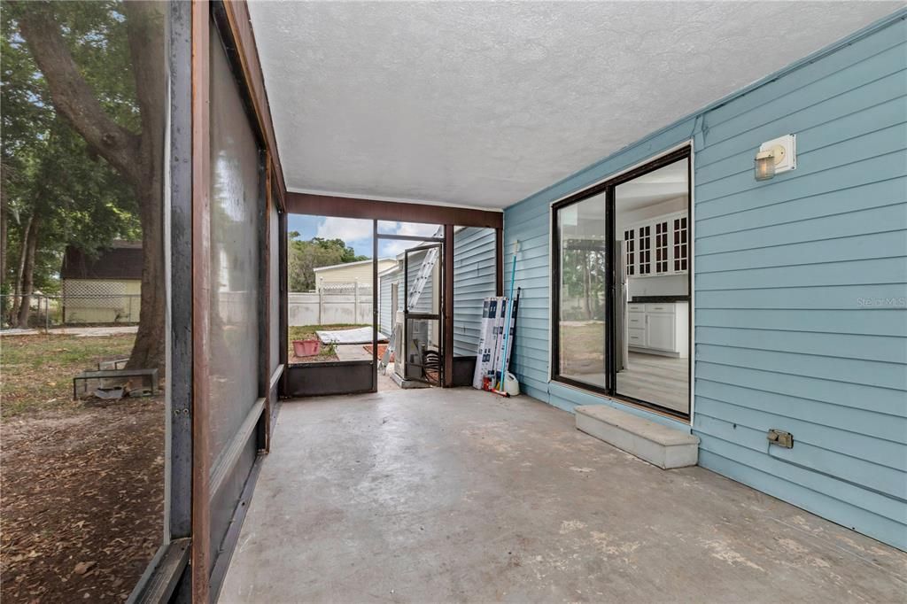 For Sale: $175,000 (3 beds, 2 baths, 1288 Square Feet)