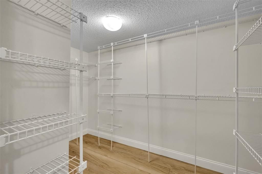 En Venta: $325,000 (3 camas, 2 baños, 1739 Pies cuadrados)