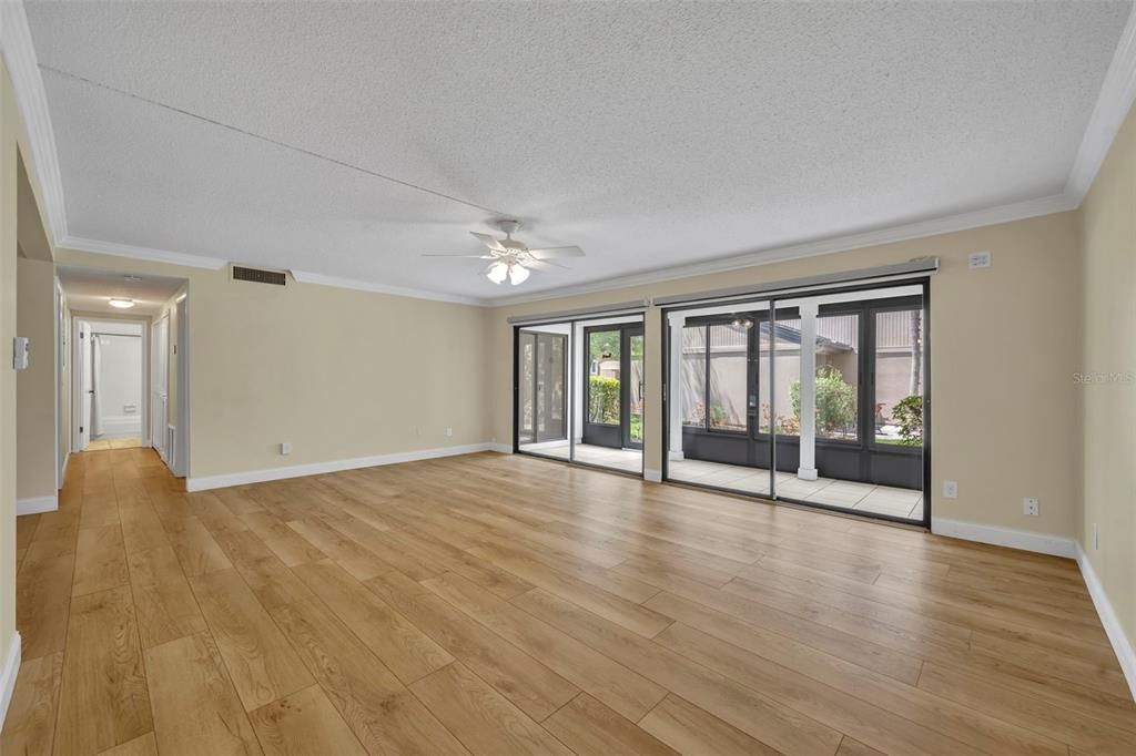 En Venta: $325,000 (3 camas, 2 baños, 1739 Pies cuadrados)