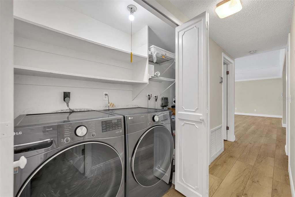 En Venta: $325,000 (3 camas, 2 baños, 1739 Pies cuadrados)