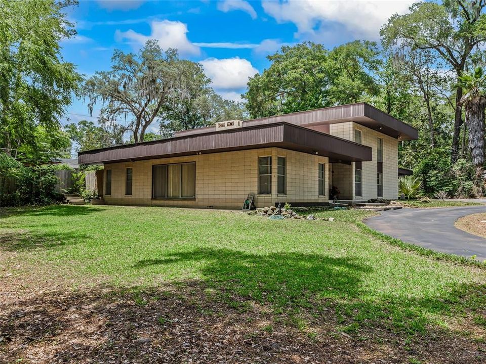 En Venta: $1,199,900 (6 camas, 3 baños, 3625 Pies cuadrados)