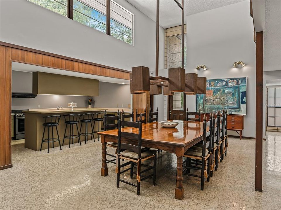 En Venta: $1,199,900 (6 camas, 3 baños, 3625 Pies cuadrados)