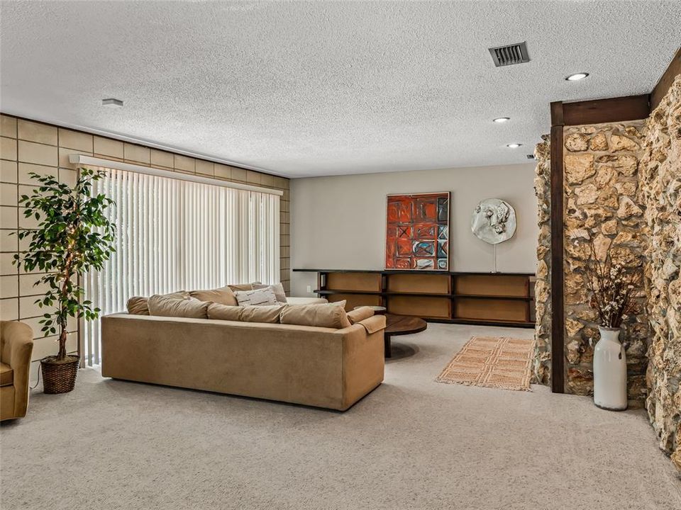 En Venta: $1,199,900 (6 camas, 3 baños, 3625 Pies cuadrados)