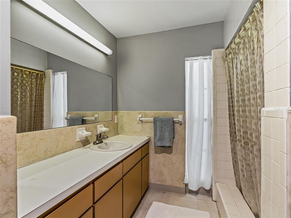 En Venta: $1,199,900 (6 camas, 3 baños, 3625 Pies cuadrados)