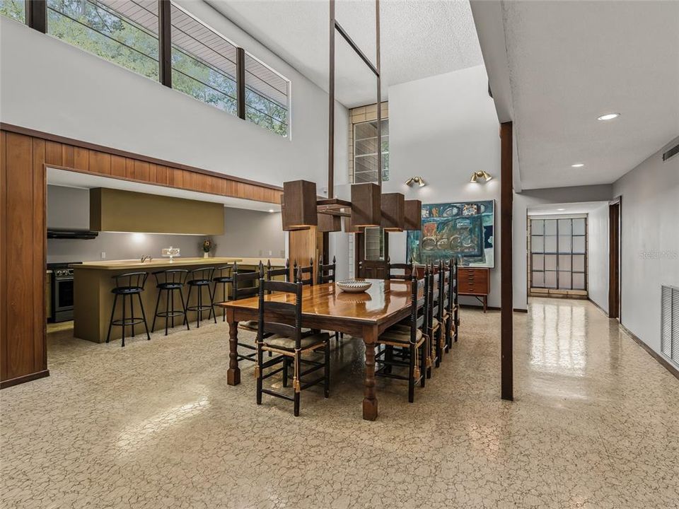 En Venta: $1,199,900 (6 camas, 3 baños, 3625 Pies cuadrados)