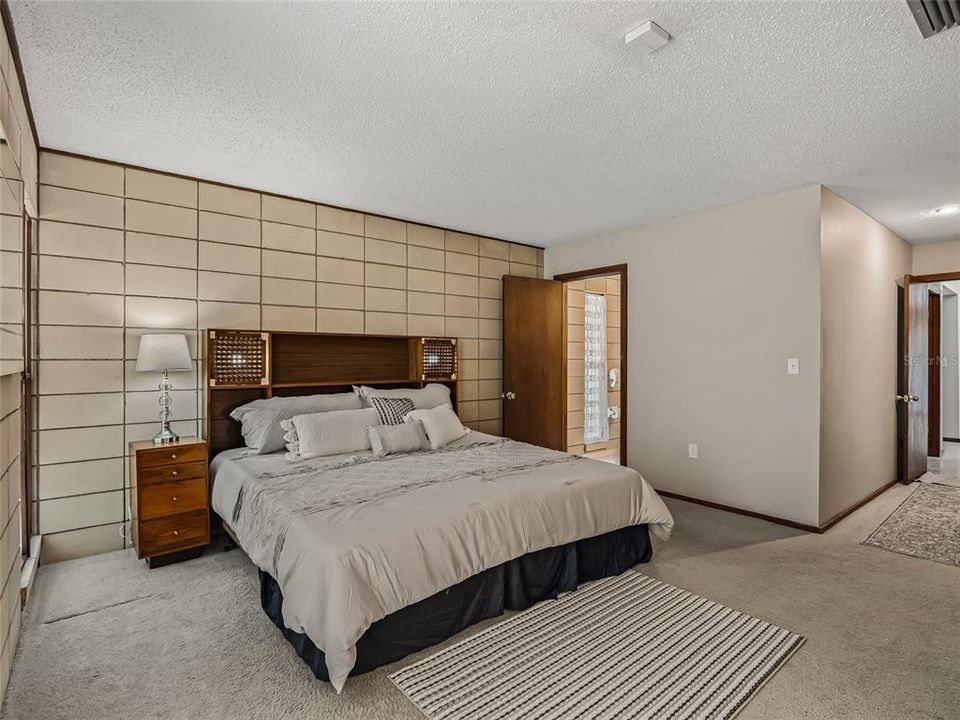En Venta: $1,199,900 (6 camas, 3 baños, 3625 Pies cuadrados)