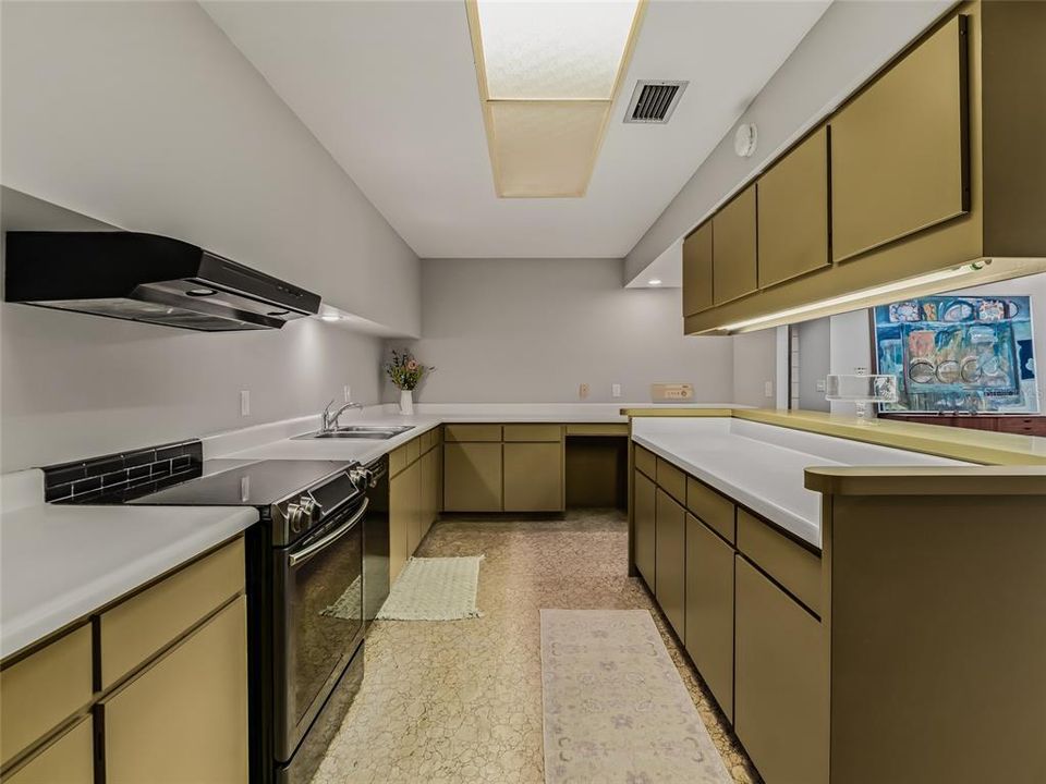 En Venta: $1,199,900 (6 camas, 3 baños, 3625 Pies cuadrados)