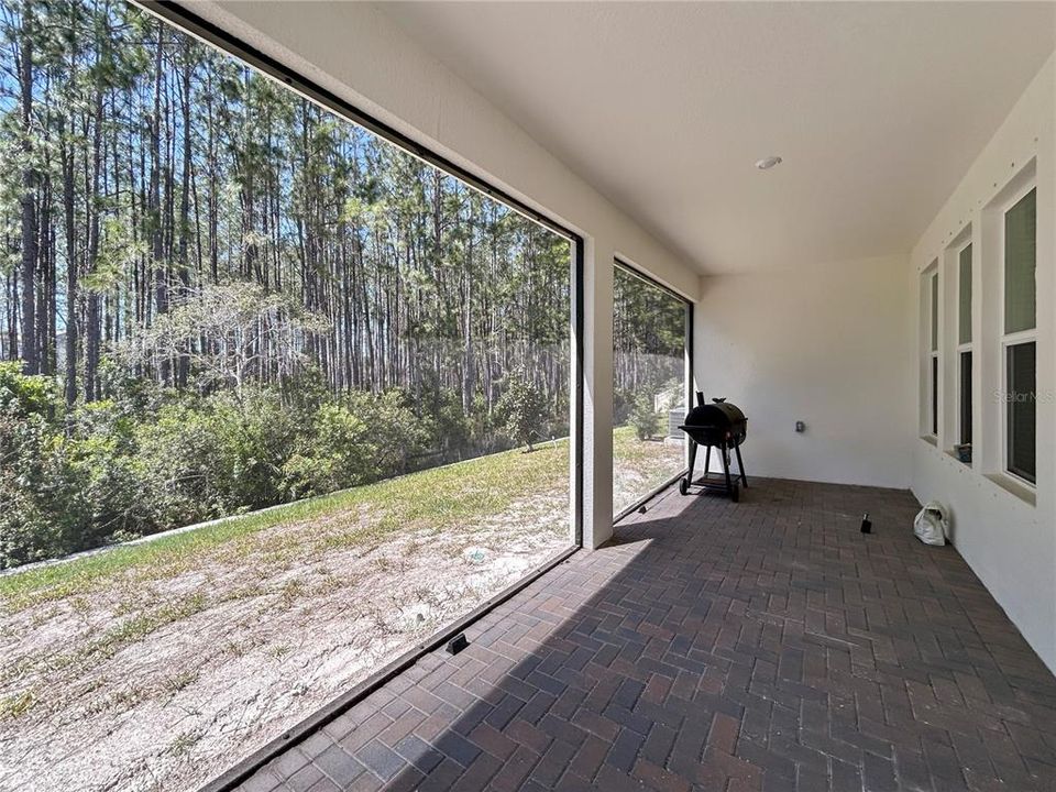 For Rent: $3,600 (3 beds, 2 baths, 1829 Square Feet)