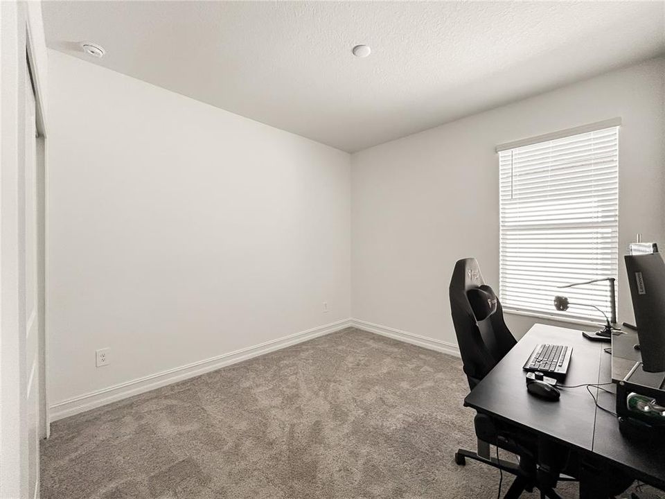 For Rent: $3,600 (3 beds, 2 baths, 1829 Square Feet)