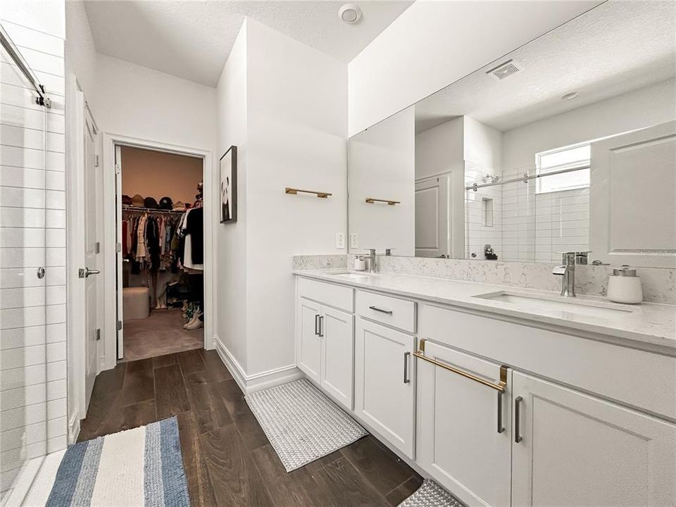 For Rent: $3,600 (3 beds, 2 baths, 1829 Square Feet)
