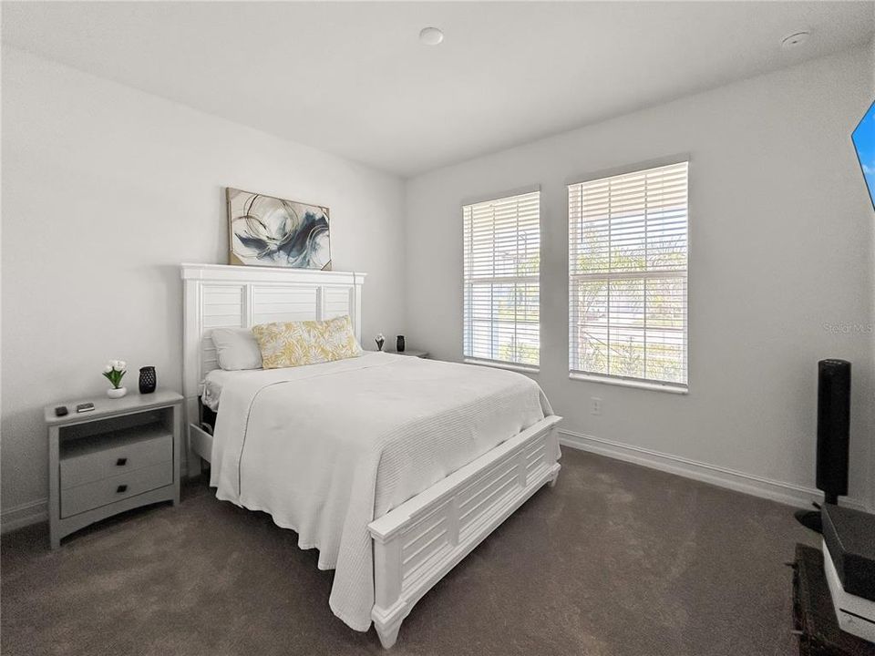 For Rent: $3,600 (3 beds, 2 baths, 1829 Square Feet)
