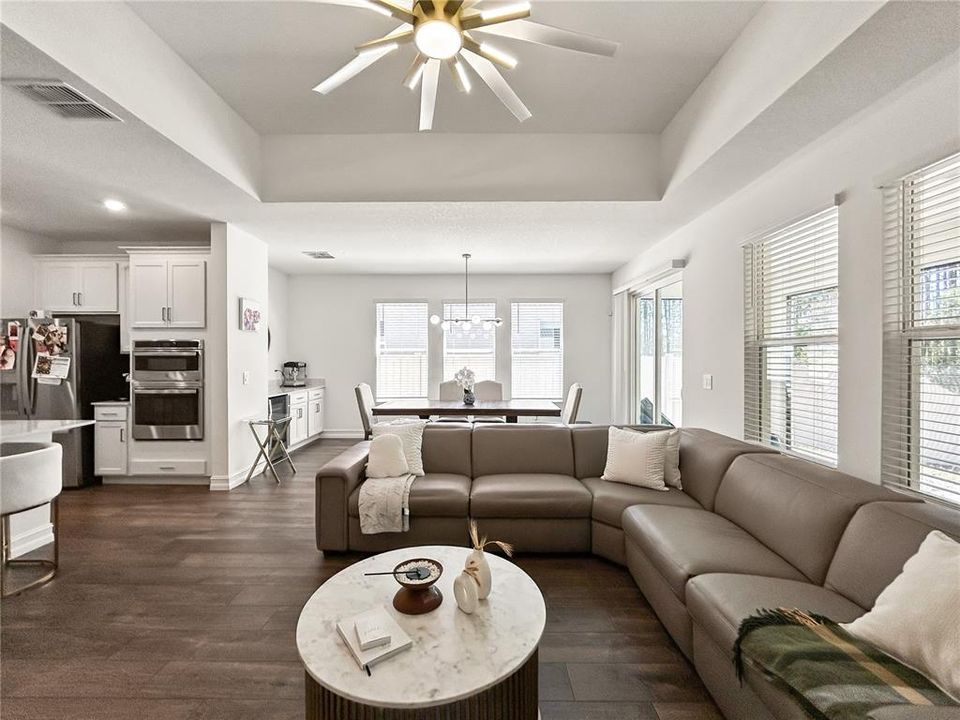 For Rent: $3,600 (3 beds, 2 baths, 1829 Square Feet)