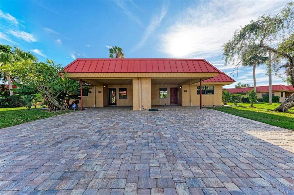 For Sale: $355,000 (2 beds, 2 baths, 1135 Square Feet)