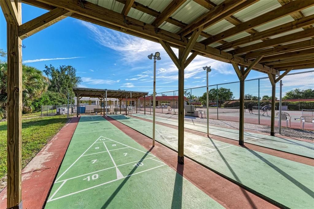 For Sale: $355,000 (2 beds, 2 baths, 1135 Square Feet)