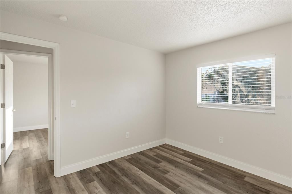 For Sale: $325,000 (2 beds, 2 baths, 1108 Square Feet)