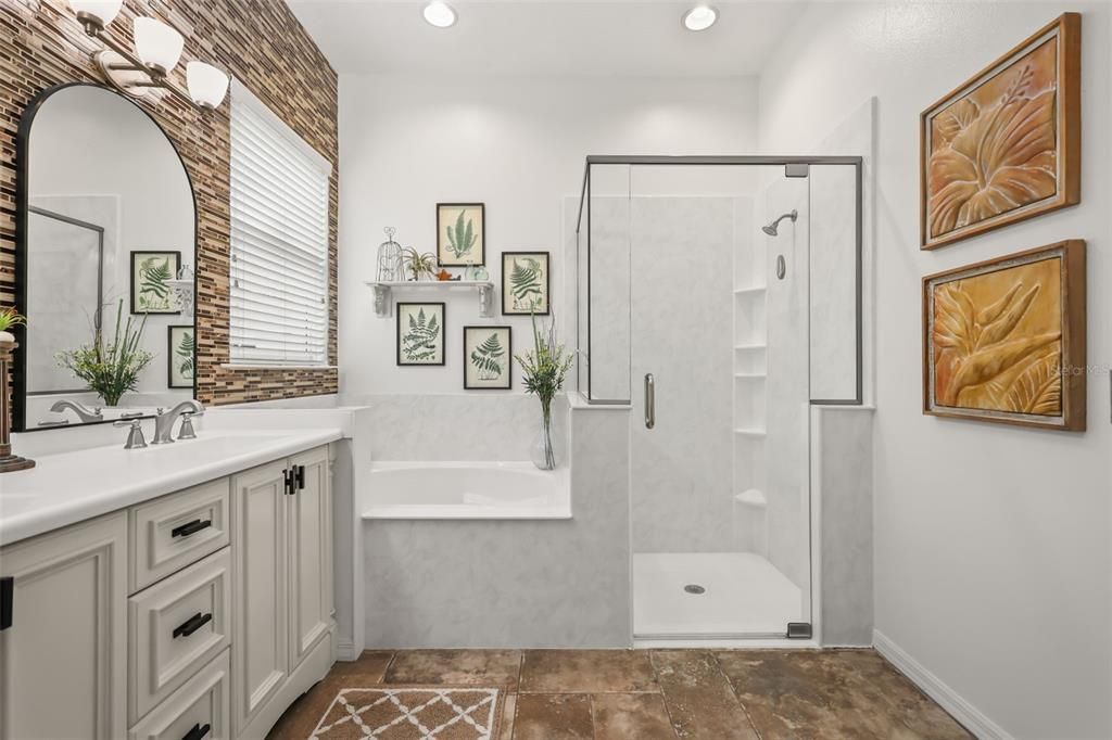 Activo con contrato: $499,900 (3 camas, 2 baños, 1700 Pies cuadrados)