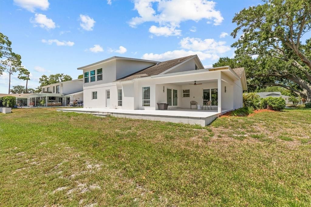 En Venta: $1,135,000 (4 camas, 3 baños, 3106 Pies cuadrados)