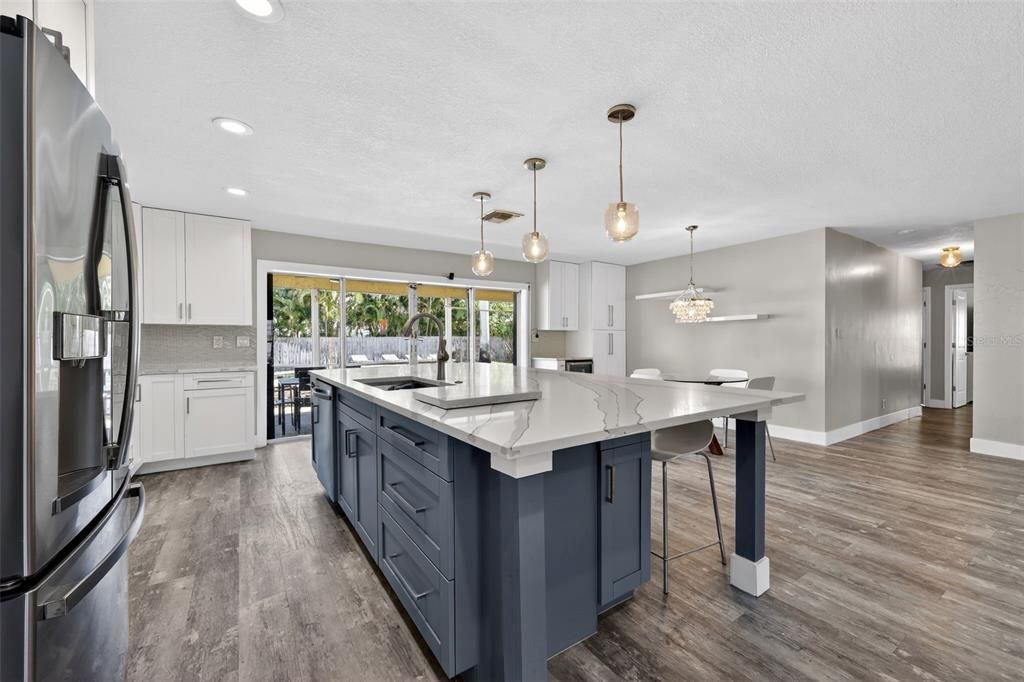 For Sale: $679,000 (3 beds, 2 baths, 1562 Square Feet)