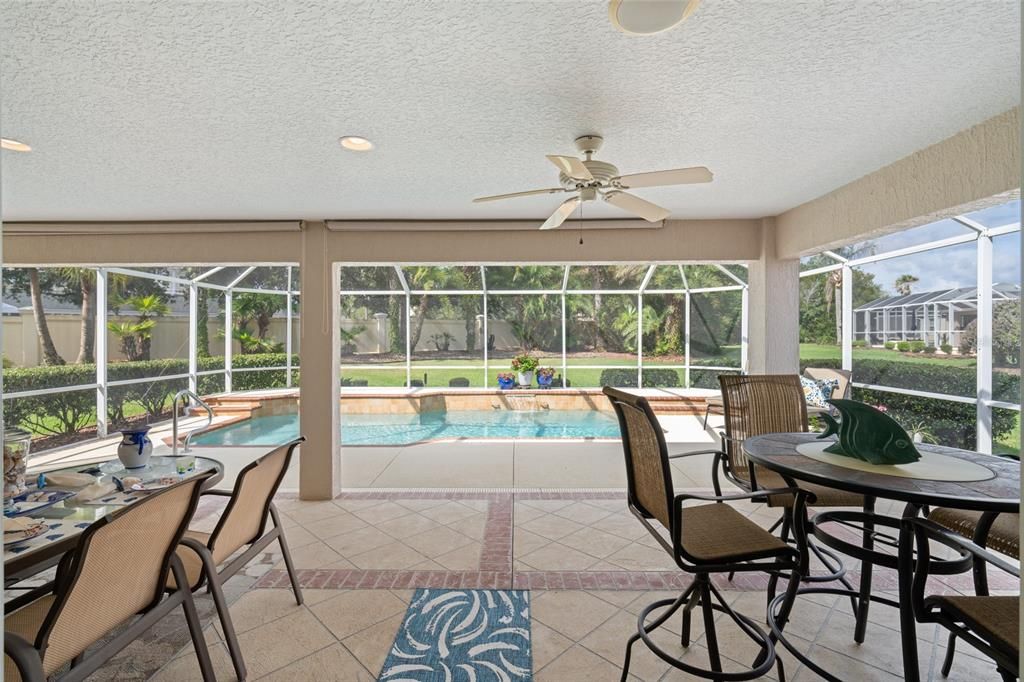 For Sale: $799,900 (3 beds, 2 baths, 1978 Square Feet)