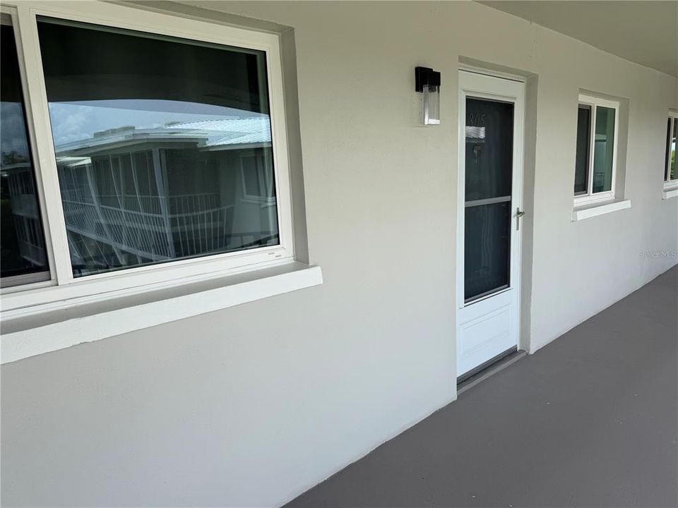 Activo con contrato: $170,000 (2 camas, 2 baños, 833 Pies cuadrados)