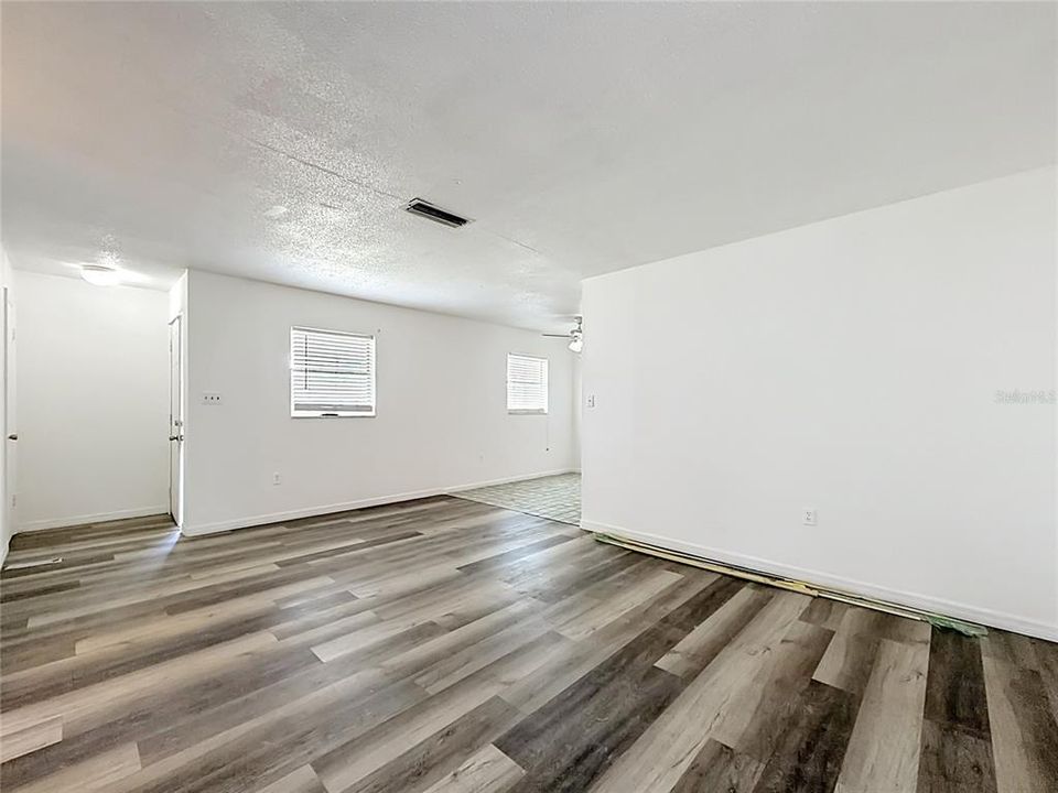 En Venta: $185,000 (2 camas, 2 baños, 929 Pies cuadrados)