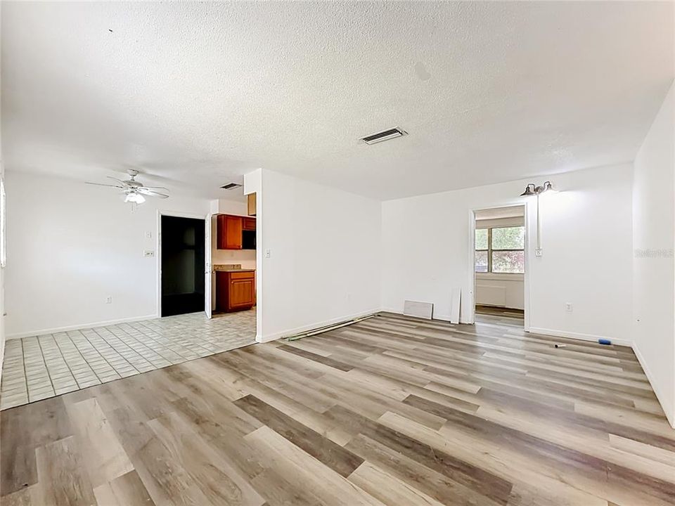 En Venta: $185,000 (2 camas, 2 baños, 929 Pies cuadrados)