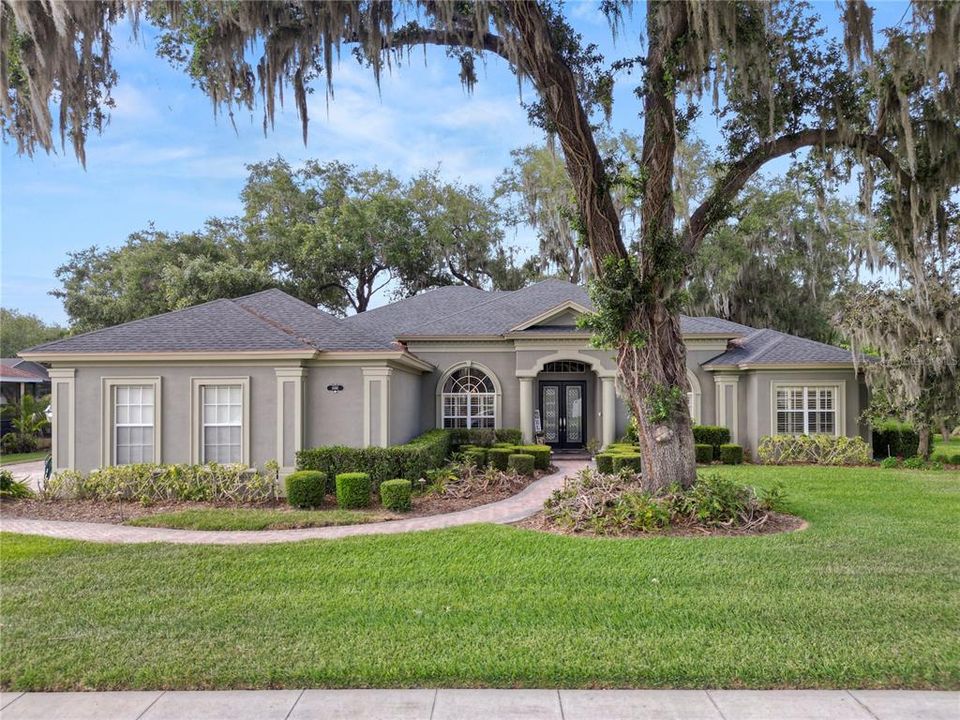 For Sale: $689,900 (4 beds, 3 baths, 3199 Square Feet)