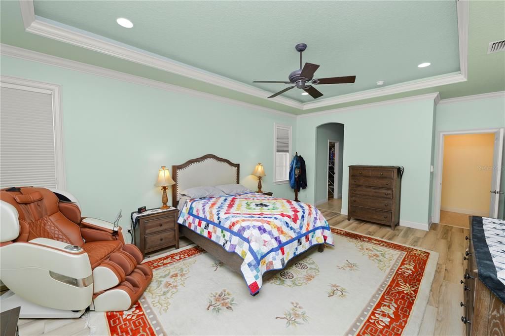 For Sale: $689,900 (4 beds, 3 baths, 3199 Square Feet)