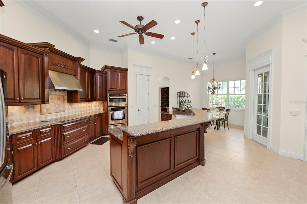 For Sale: $689,900 (4 beds, 3 baths, 3199 Square Feet)