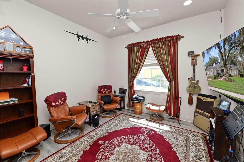 For Sale: $689,900 (4 beds, 3 baths, 3199 Square Feet)