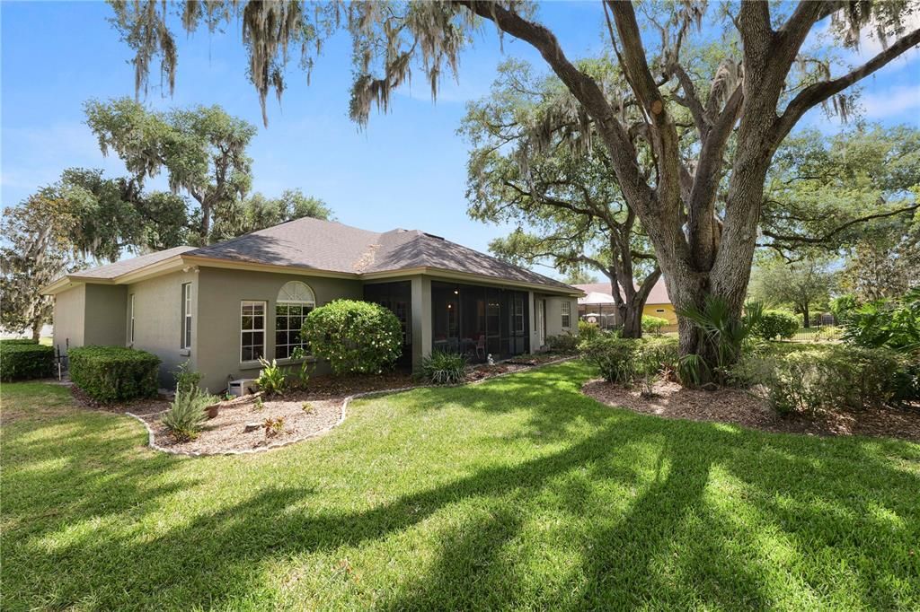 For Sale: $689,900 (4 beds, 3 baths, 3199 Square Feet)